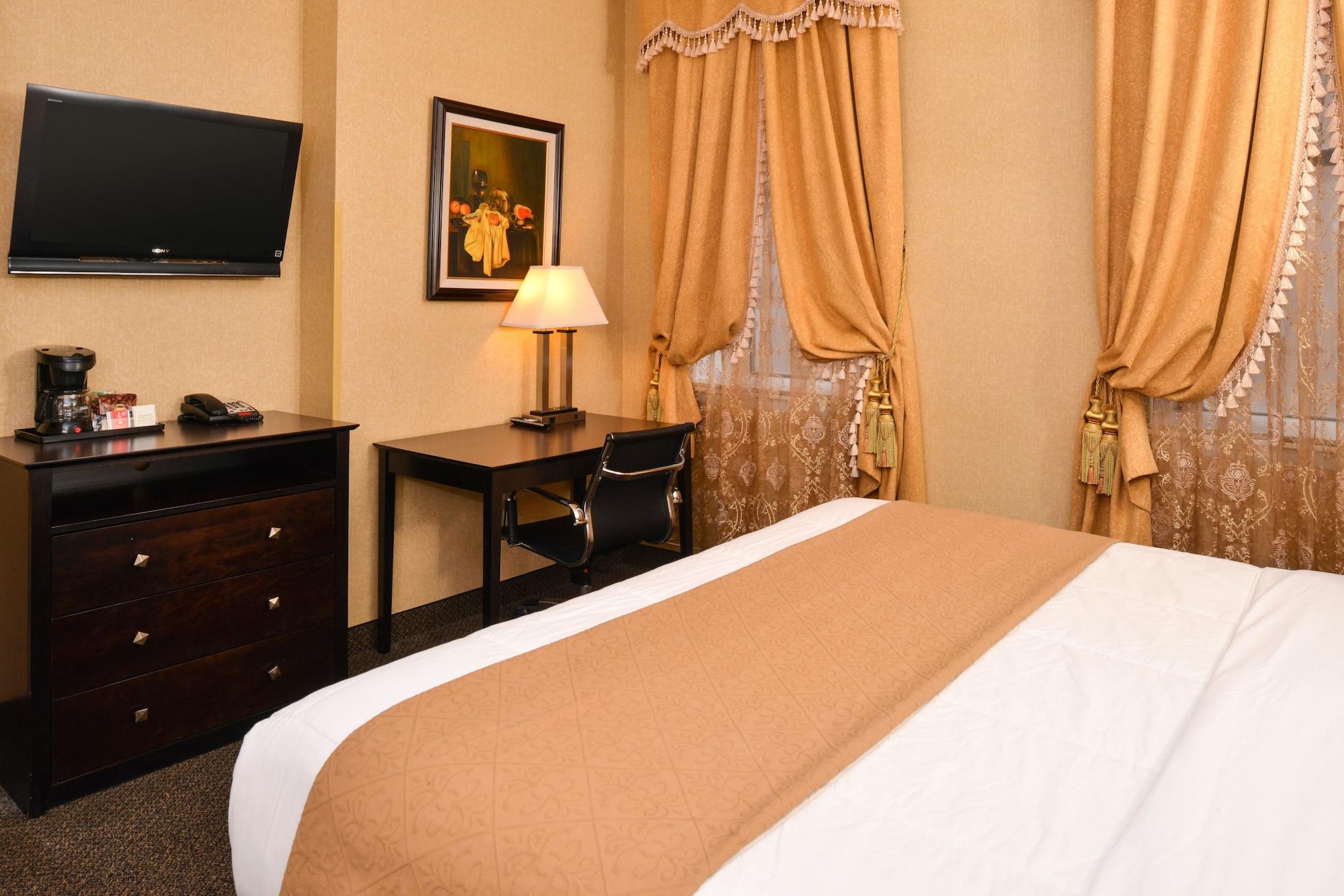 Baltimore Plaza Hotel Bagian luar foto