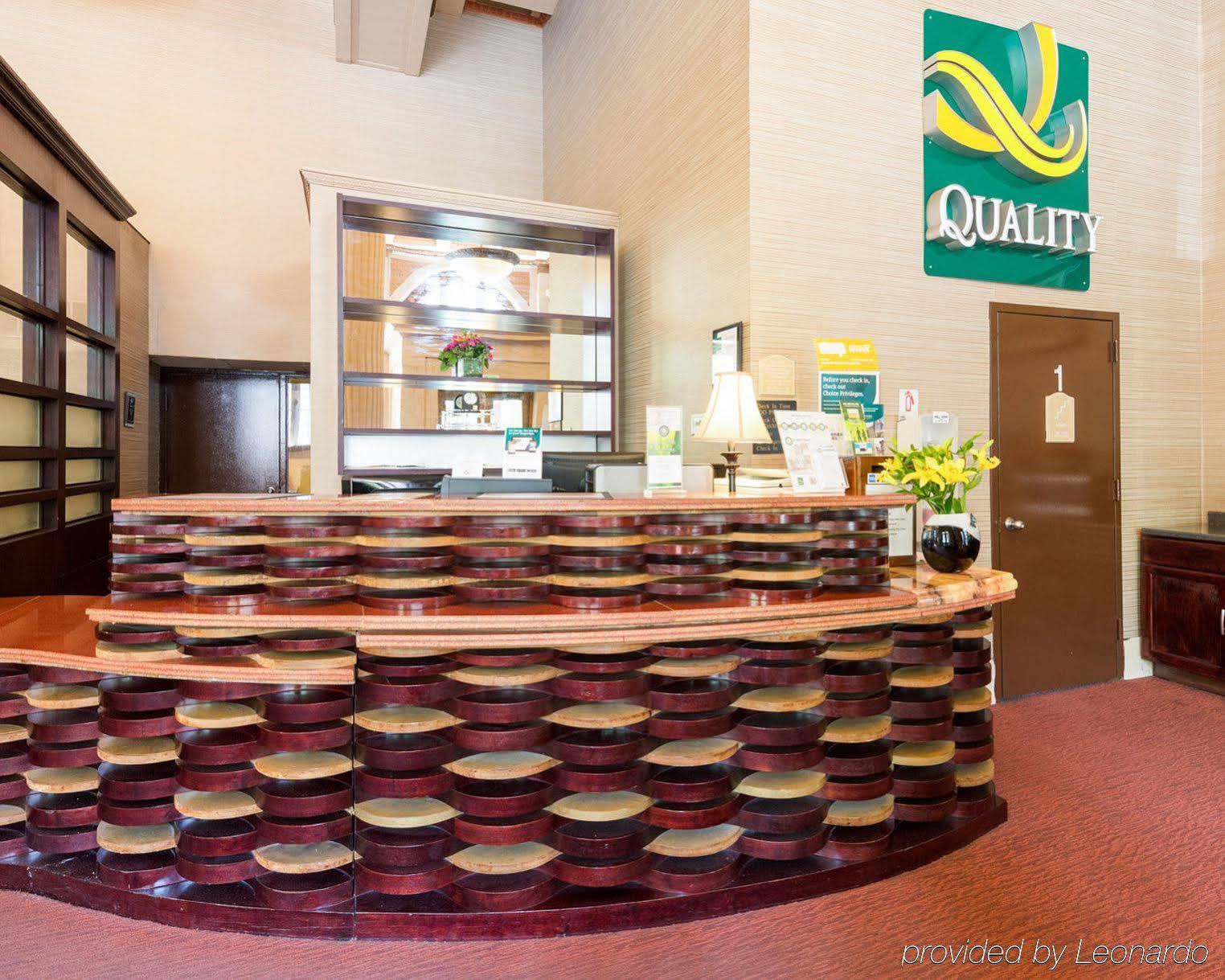 Baltimore Plaza Hotel Bagian luar foto