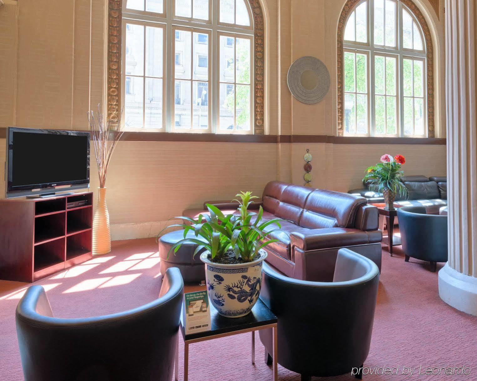 Baltimore Plaza Hotel Bagian luar foto