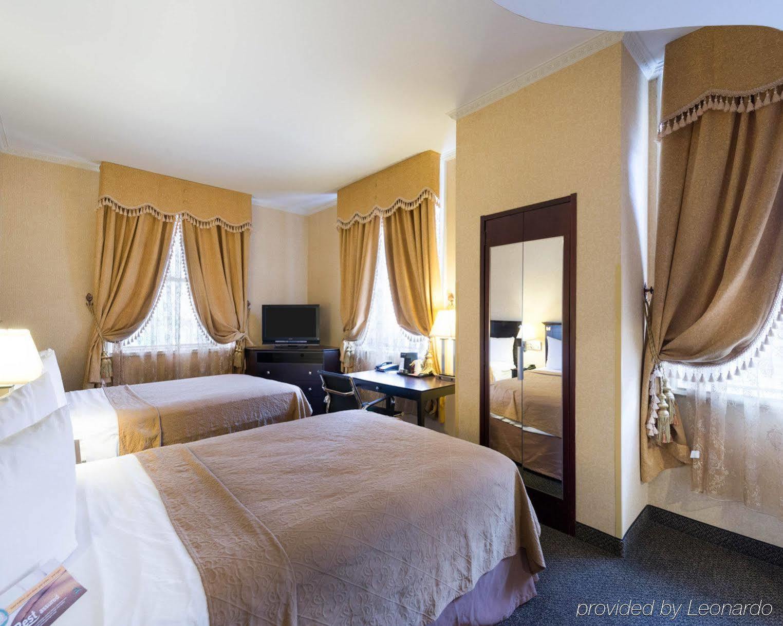 Baltimore Plaza Hotel Bagian luar foto